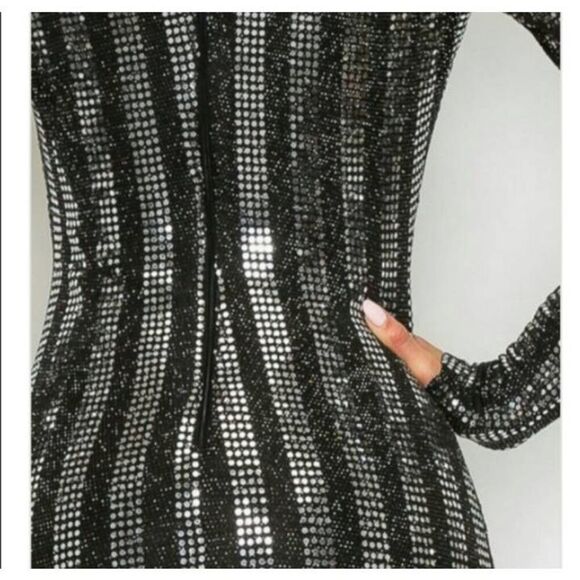 PRIVY BLACK & SILVER MINI DRESS SZ.S EUC. - Picture 5 of 13